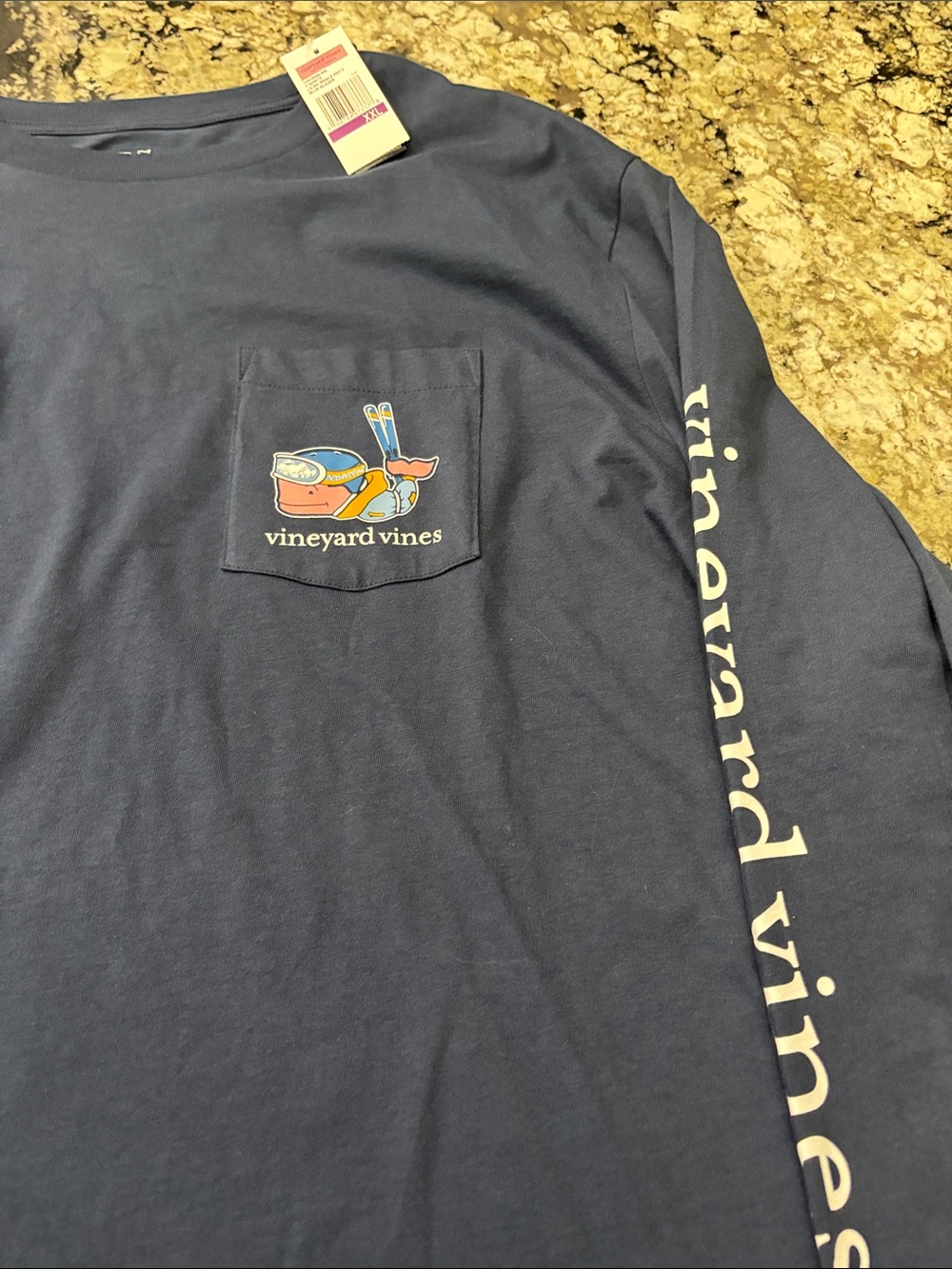 Vineyard Vines Navy Pocket Long Sleeve Tee with Sleeve Logo NWT - Picture 2 of 5